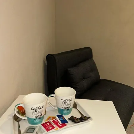 Business House 招待所 3*