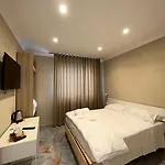 Business House 3*